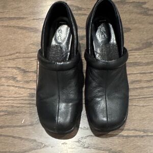 Chic Black Leather Women's Mules